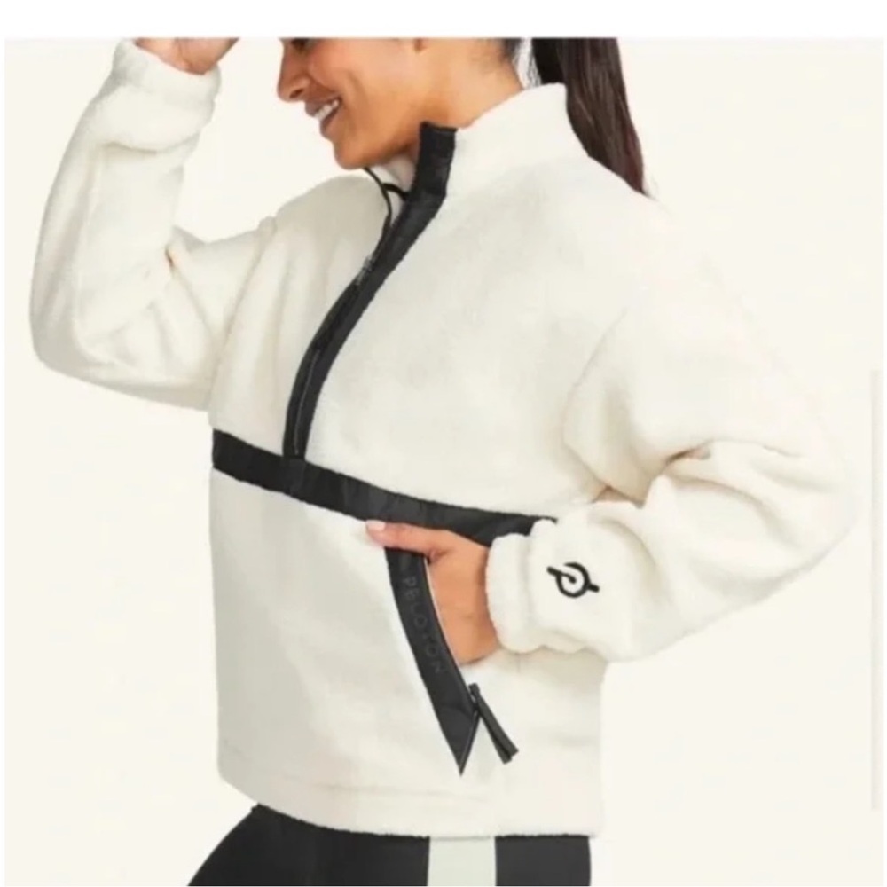 Peloton Women's White Sherpa Half-Zip Pullover Jacket